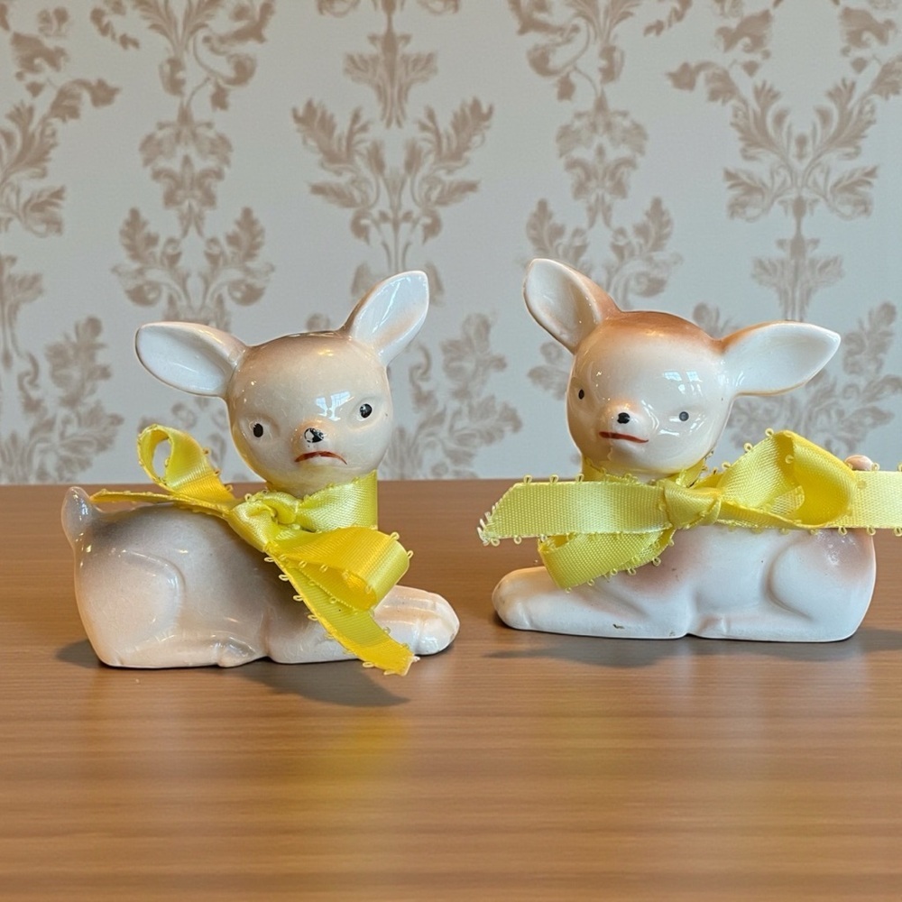 2 vintage fawn figurines, hand painted, made in Japan circa 1950, no damage
